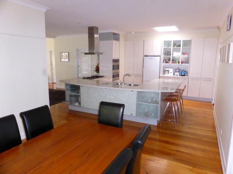 47 Kingston Street, Hampton VIC 3188