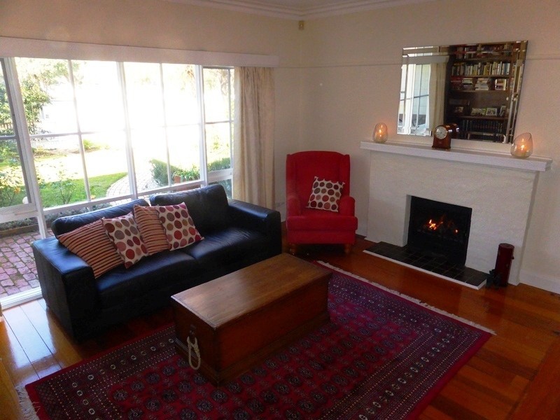 47 Kingston Street, Hampton VIC 3188