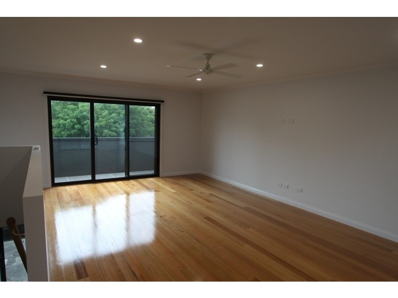 2/559 Hampton Street, Hampton VIC 3188