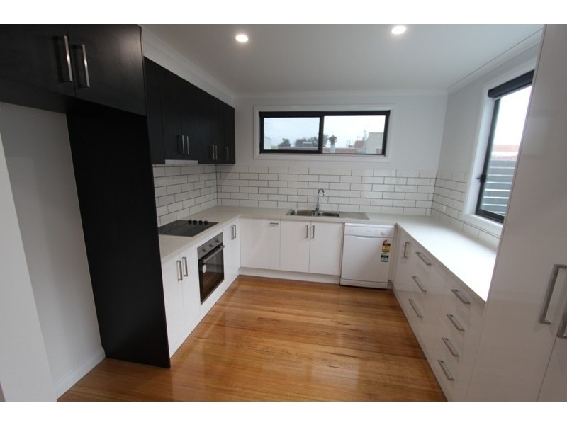 2/559 Hampton Street, Hampton VIC 3188