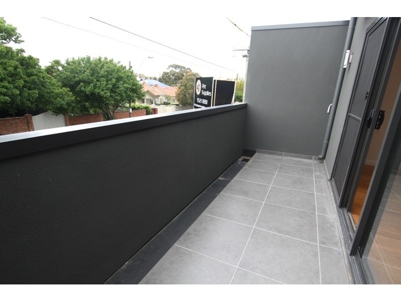 2/559 Hampton Street, Hampton VIC 3188