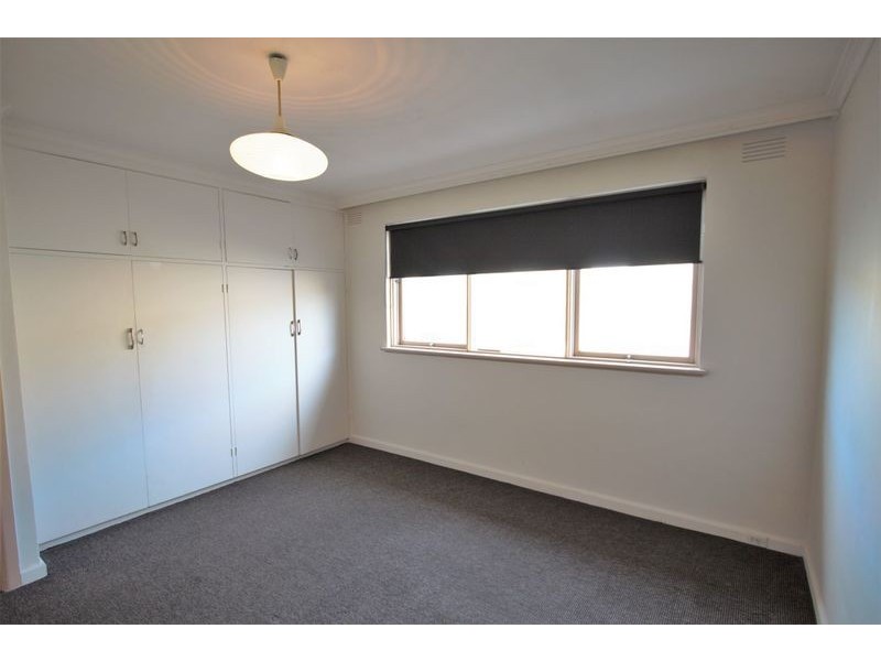 11/148 Glen Huntly Road, Elwood VIC 3184