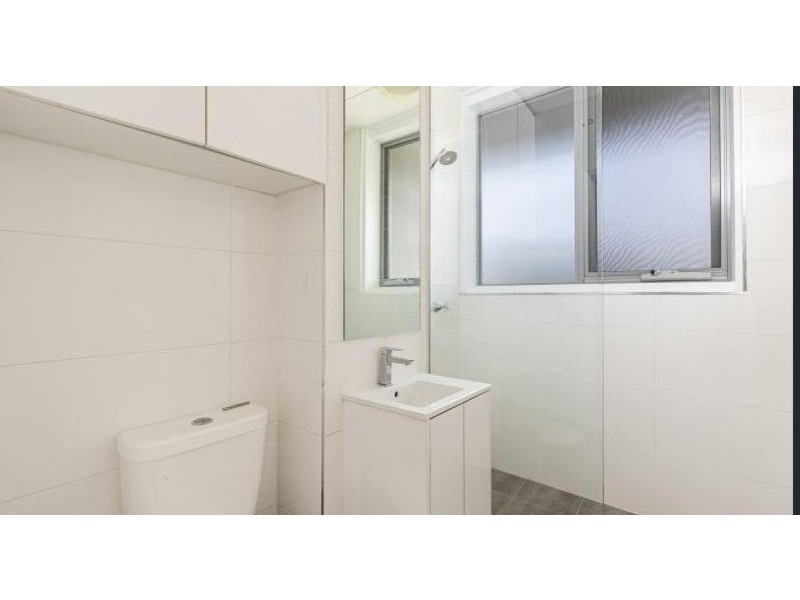 8/95 Carlisle, St Kilda VIC 3182