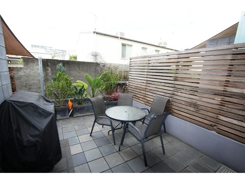 9/181 Bay Street, Port Melbourne VIC 3207