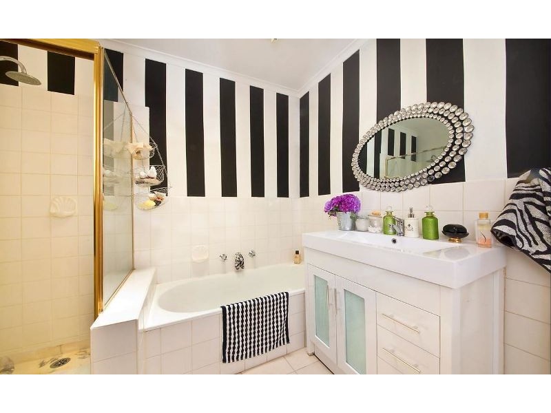 12/310 Warrigal Road, Cheltenham VIC 3192