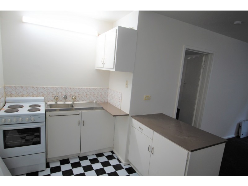 2/56 Barkly Street, St Kilda VIC 3182