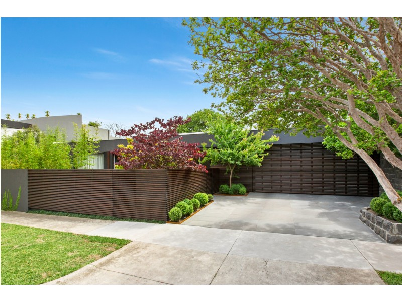 2 Blairgowrie Court, Brighton VIC 3186