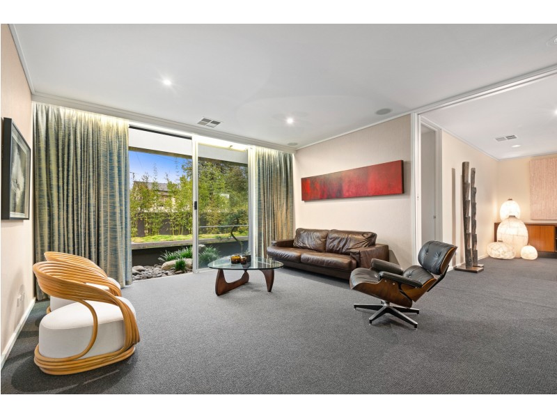 2 Blairgowrie Court, Brighton VIC 3186