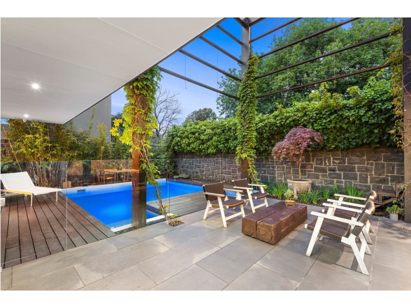 2 Blairgowrie Court, Brighton VIC 3186