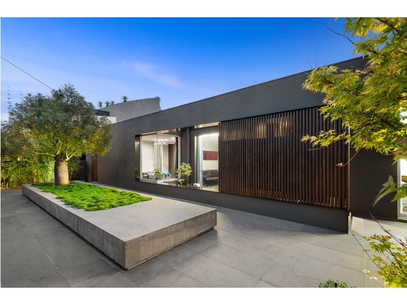 2 Blairgowrie Court, Brighton VIC 3186