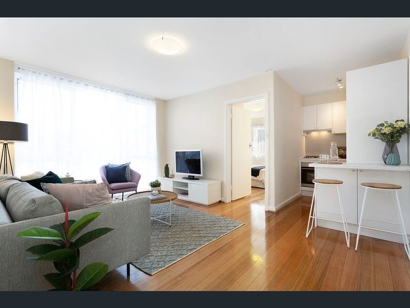 2/1 Fiona Court, St Kilda VIC 3182