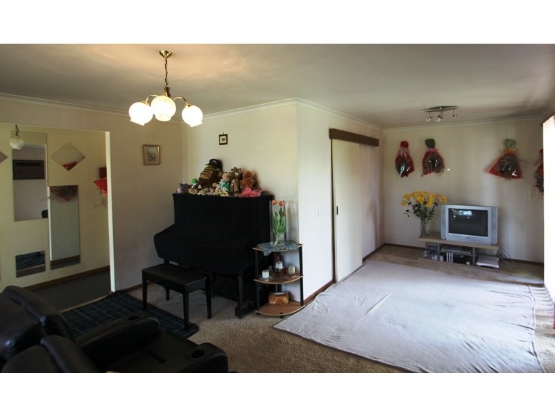 15 Batman St, Altona Meadows VIC 3028