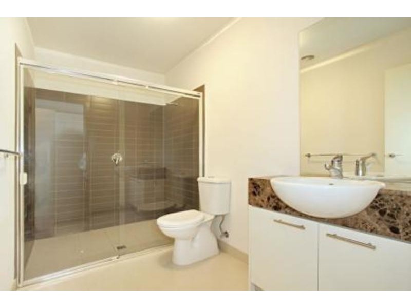 4/21 Lillimur Road, Ormond VIC 3204