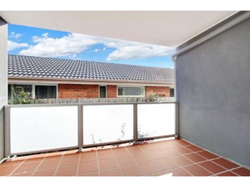 4/21 Lillimur Road, Ormond VIC 3204