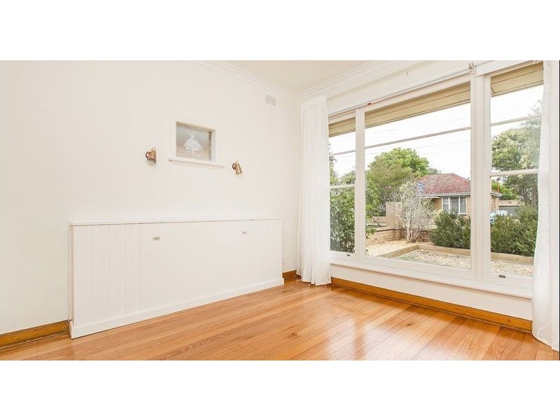 12 Chapel Rd, Moorabbin VIC 3189