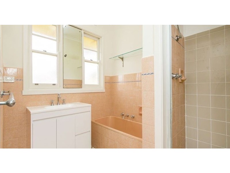 12 Chapel Rd, Moorabbin VIC 3189