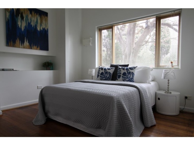 2/87 Alma Road, St Kilda VIC 3182