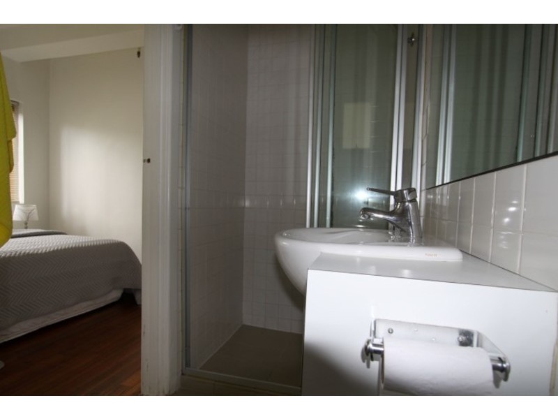2/87 Alma Road, St Kilda VIC 3182