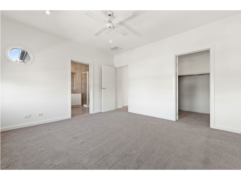 153 Ludstone Street, Hampton VIC 3188