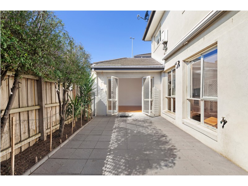 153 Ludstone Street, Hampton VIC 3188
