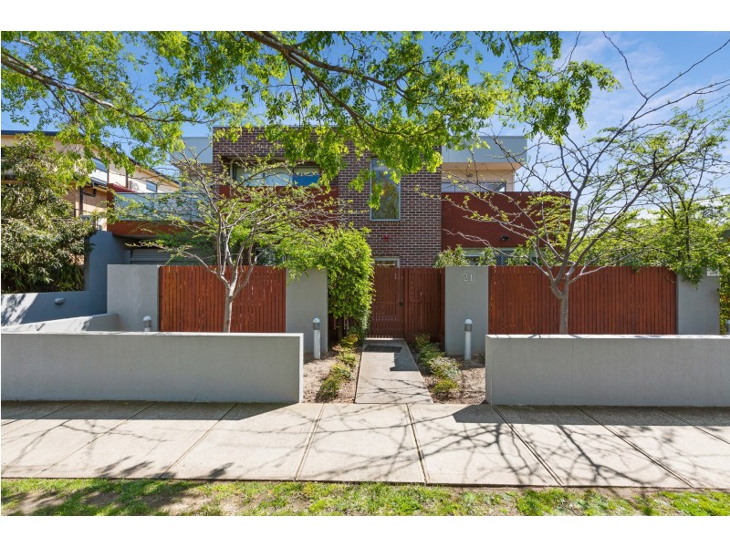 4/21 Lillimur Road, Ormond VIC 3204