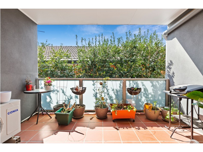4/21 Lillimur Road, Ormond VIC 3204