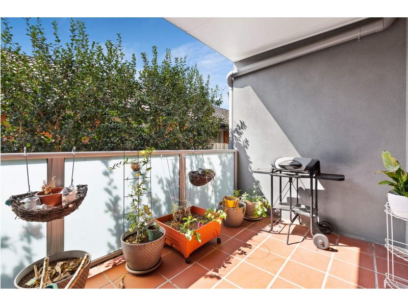 4/21 Lillimur Road, Ormond VIC 3204