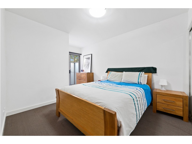 4/21 Lillimur Road, Ormond VIC 3204