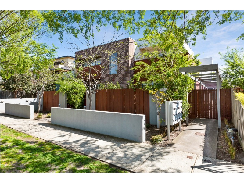 4/21 Lillimur Road, Ormond VIC 3204