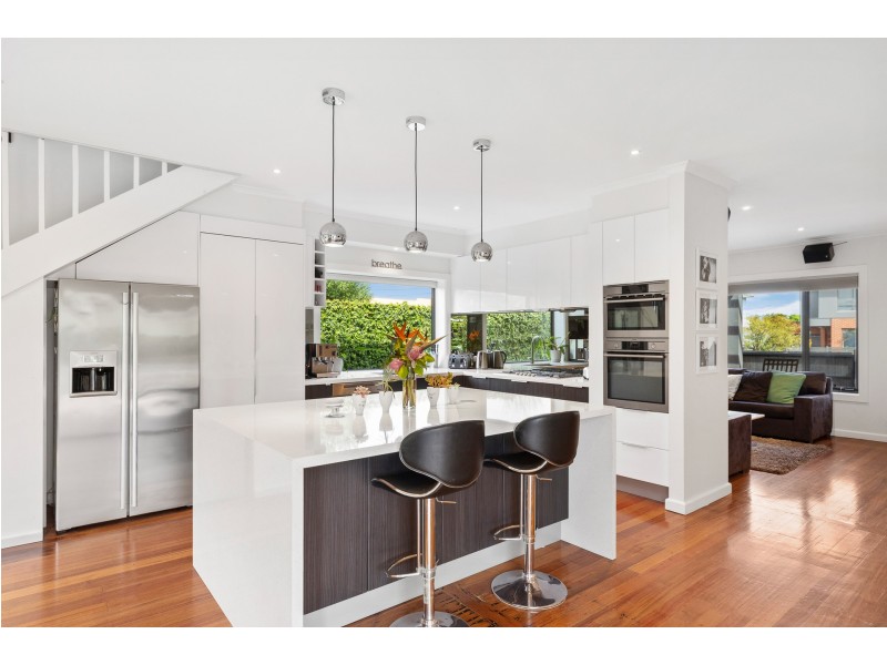 2 Christensen Street, Cheltenham VIC 3192