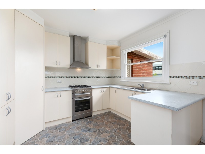 31 Alicia Street, Hampton VIC 3188