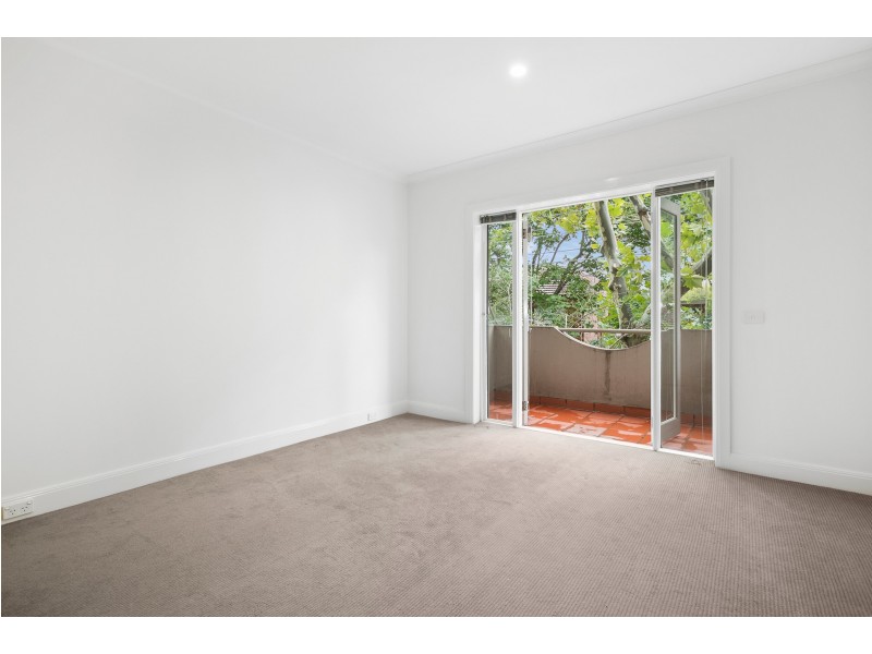 4/81 Mitford St, Elwood VIC 3184