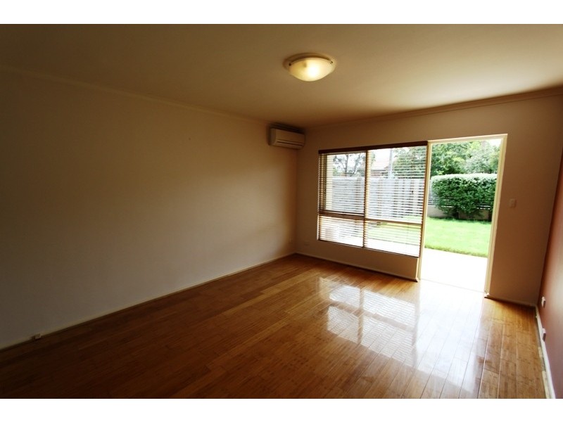 1/32 Lawson Parade, Highett VIC 3190