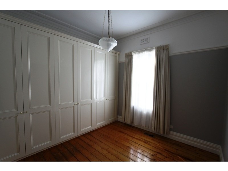 4 Sargon Grove, Brighton VIC 3186