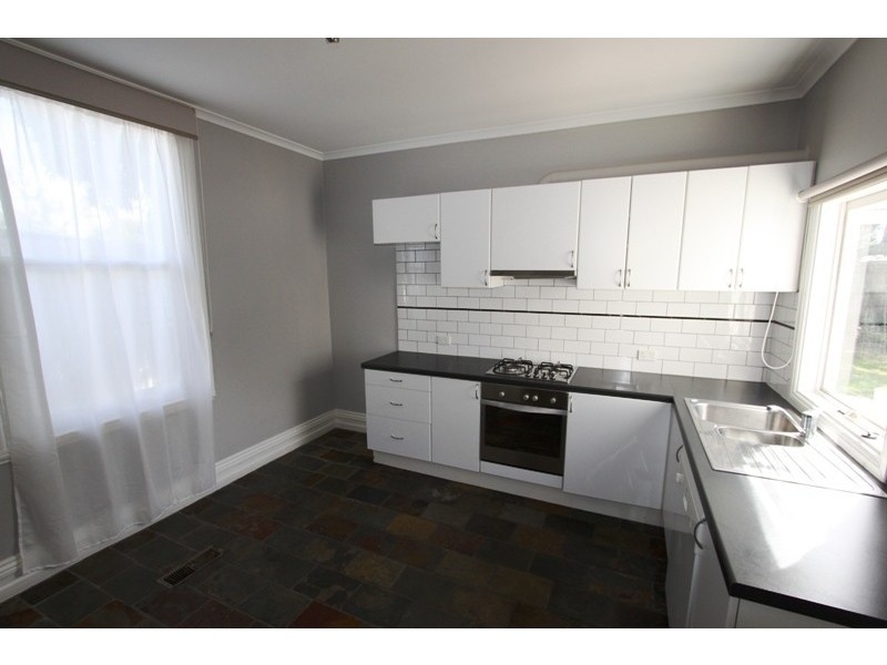 4 Sargon Grove, Brighton VIC 3186