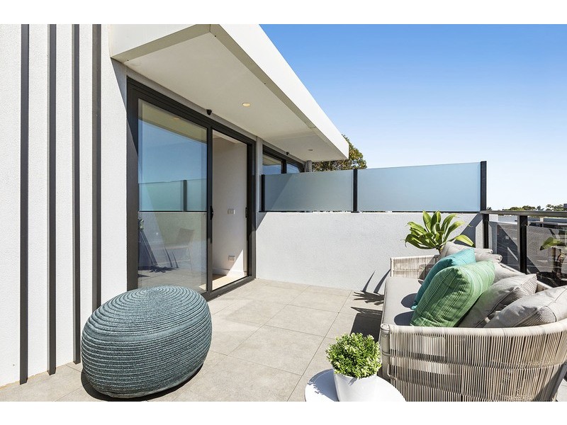 301/388 Hampton Street, Hampton VIC 3188