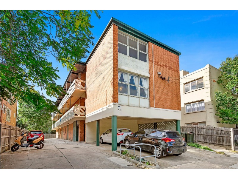 2/56 Barkly Street, St Kilda VIC 3182