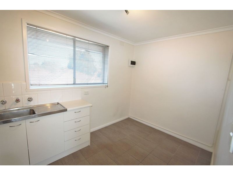 8/17 Toward Street, Murrumbeena VIC 3163