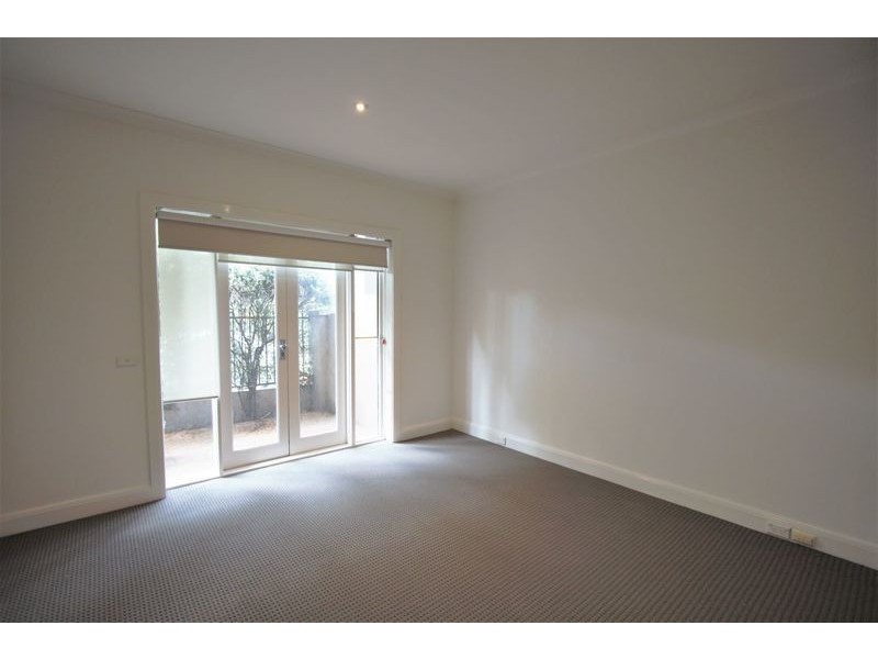 1/81 Mitford Street, Elwood VIC 3184