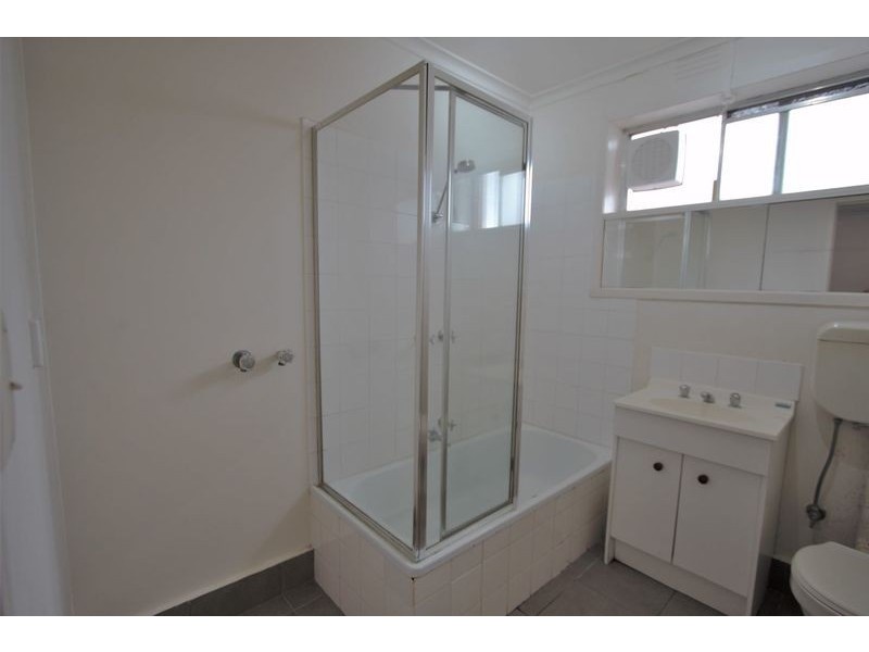 4/17 Toward, Murrumbeena VIC 3163