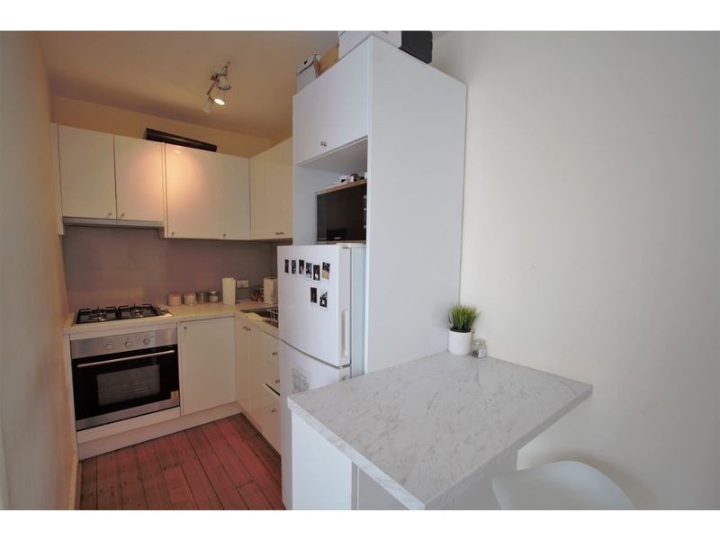 2/1 Fiona Court, St Kilda VIC 3182