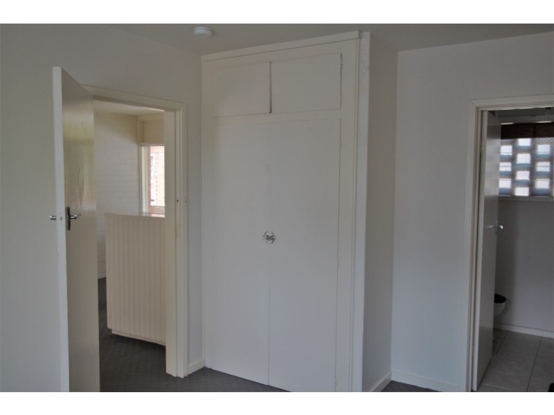 9/56 Barkly St, St Kilda VIC 3182