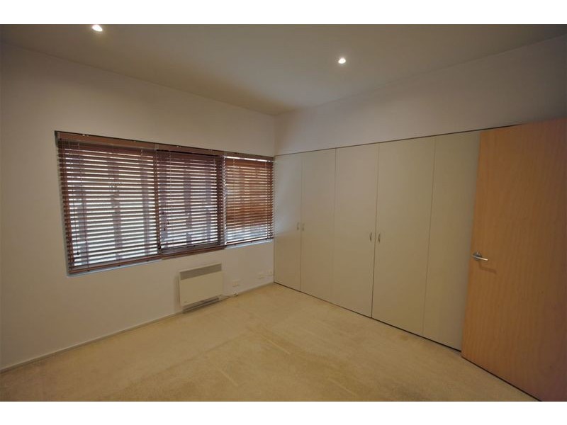 9/181 Bay Street, Port Melbourne VIC 3207