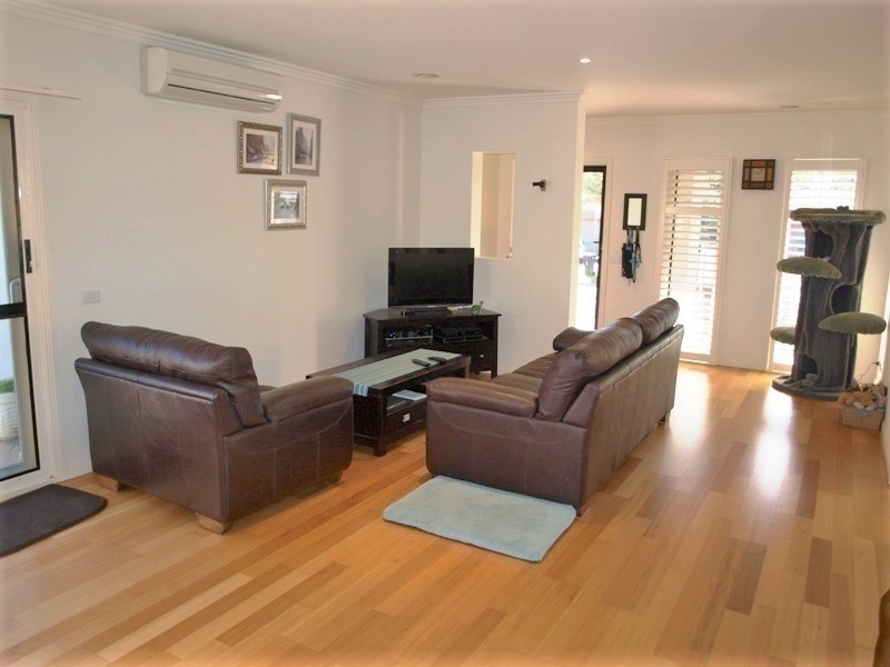 1/6 Belle Crescent, Mordialloc VIC 3195