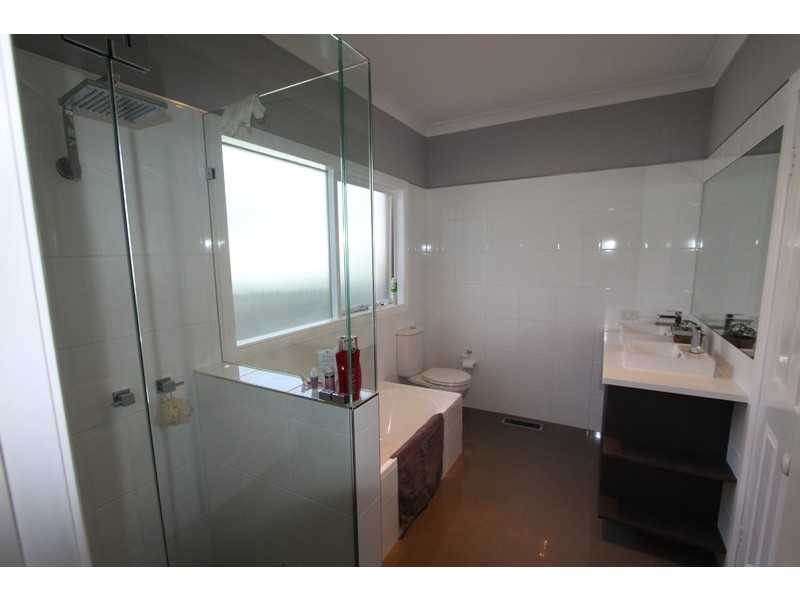 2/4 Porter Street, Hampton VIC 3188