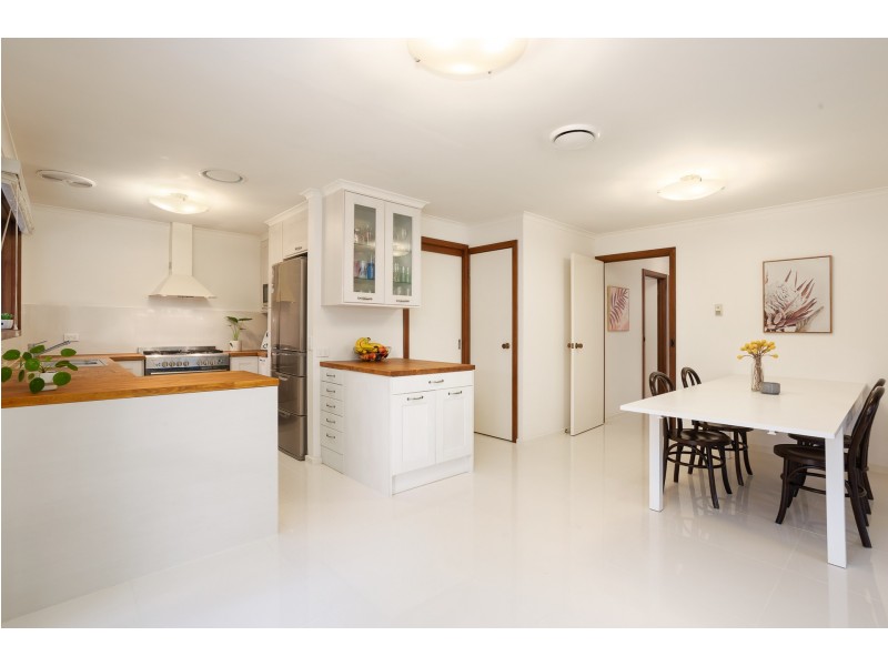 2/1 Lansdown Street, Hampton VIC 3188