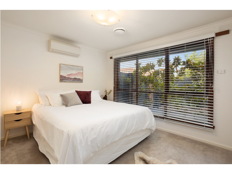 2/1 Lansdown Street, Hampton VIC 3188
