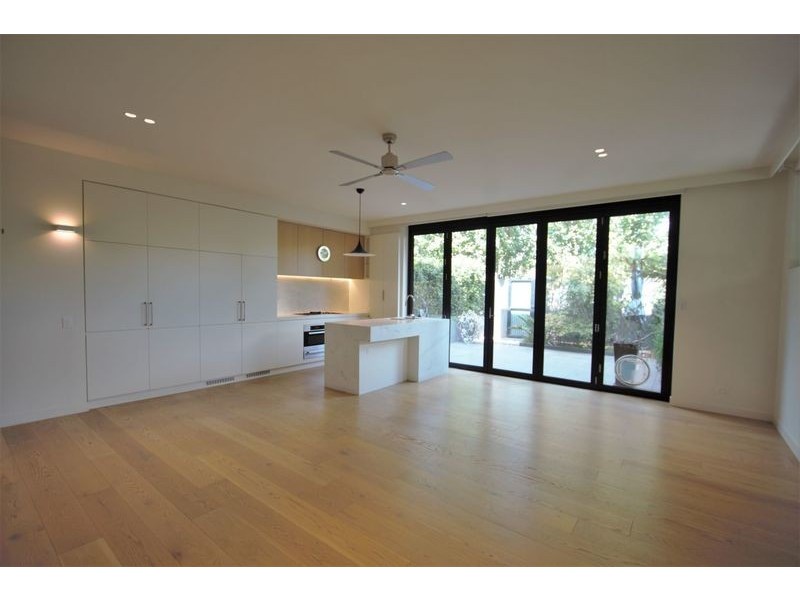 1/4 Dudley Street, Brighton VIC 3186