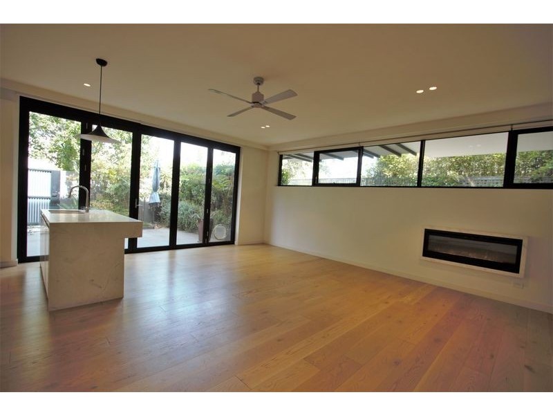 1/4 Dudley Street, Brighton VIC 3186