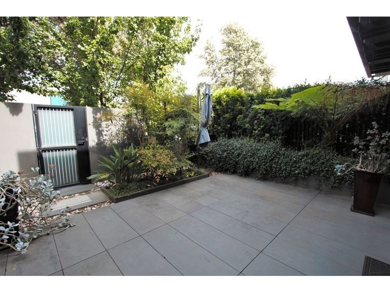 1/4 Dudley Street, Brighton VIC 3186